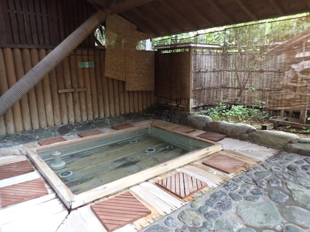 中津渓谷 ゆの森 露天風呂