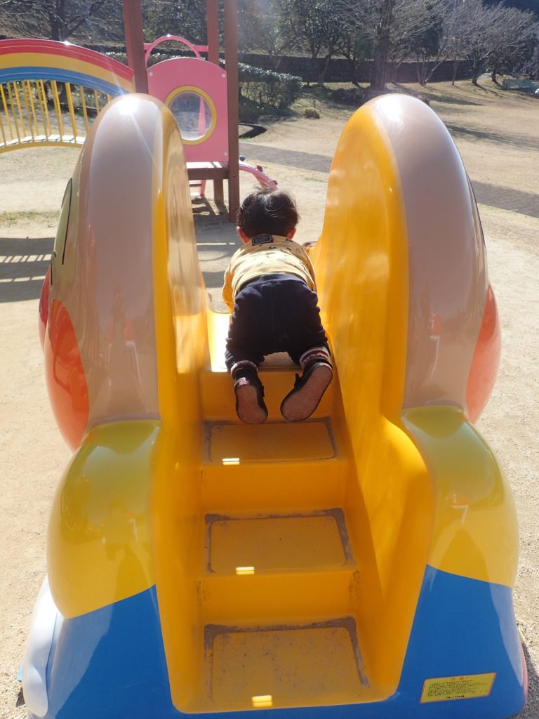 高知 1歳の子供連れでも楽しめる遊び場 旅行でも行きたい アンパンマンミュージアム の公園がおすすめ セイカの暮らし便り